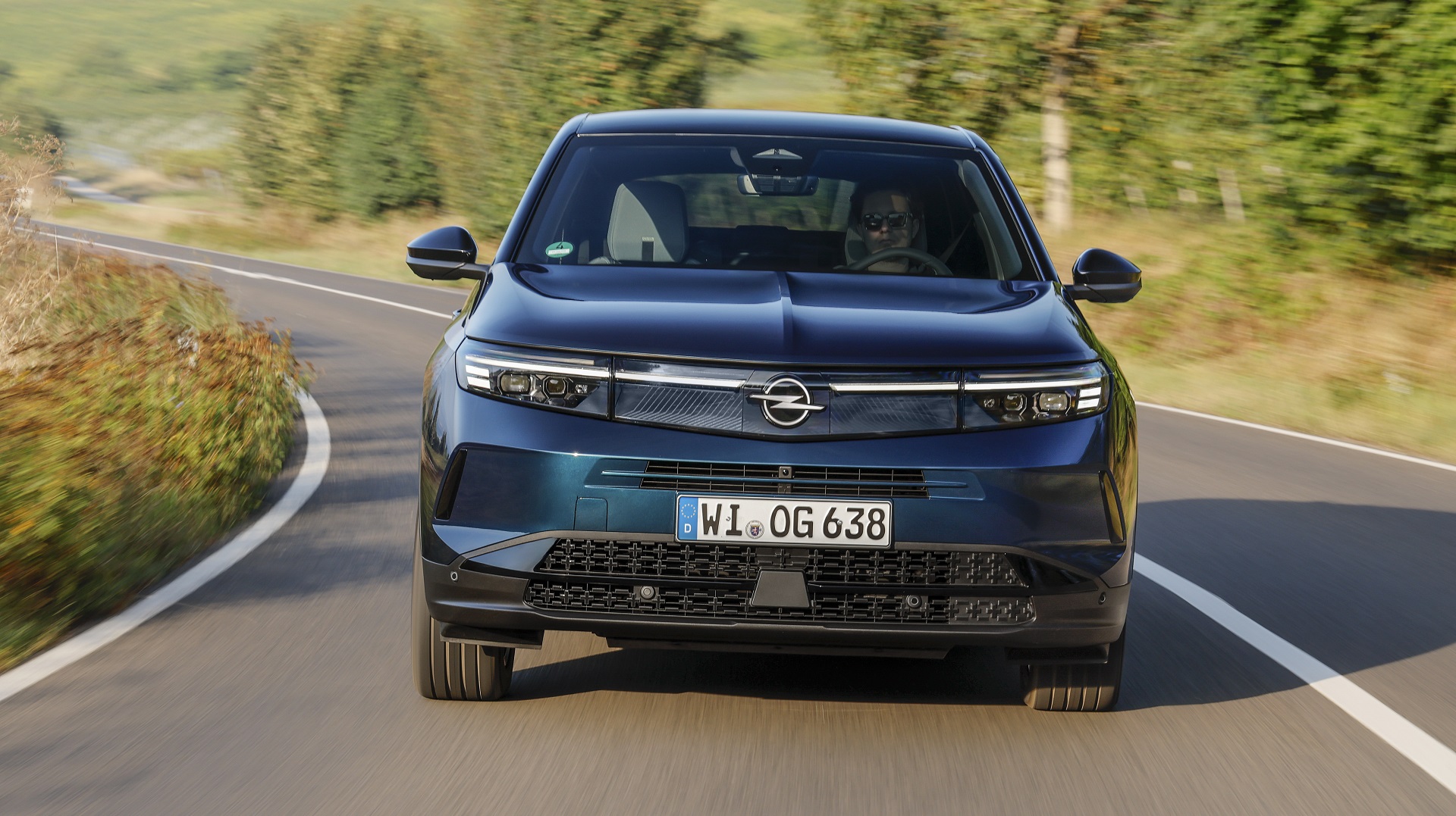 Opel Grandland Hybrid 2025 blue (4)