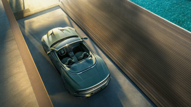 Aston Martin Vanquish Volante 10