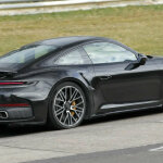 Porsche 911 Turbo S Facelift 2025 spy shots (6)