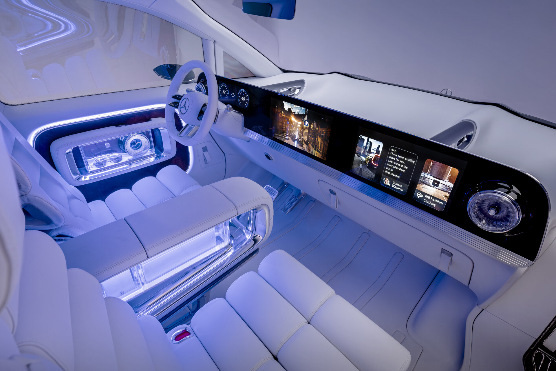 Der Beginn einer neuen Ära: Der Vision V gibt einen Ausblick auf ein neues Segment luxuriöser Limousinen Dawn of a new era: the Vision V provides a glimpse of a new segment of luxury limousines Der Beginn einer neuen Ära: Der Vision V gibt einen Ausblick auf ein neues Segment luxuriöser Limousinen Dawn of a new era: the Vision V provides a glimpse of a new segment of luxury limousines