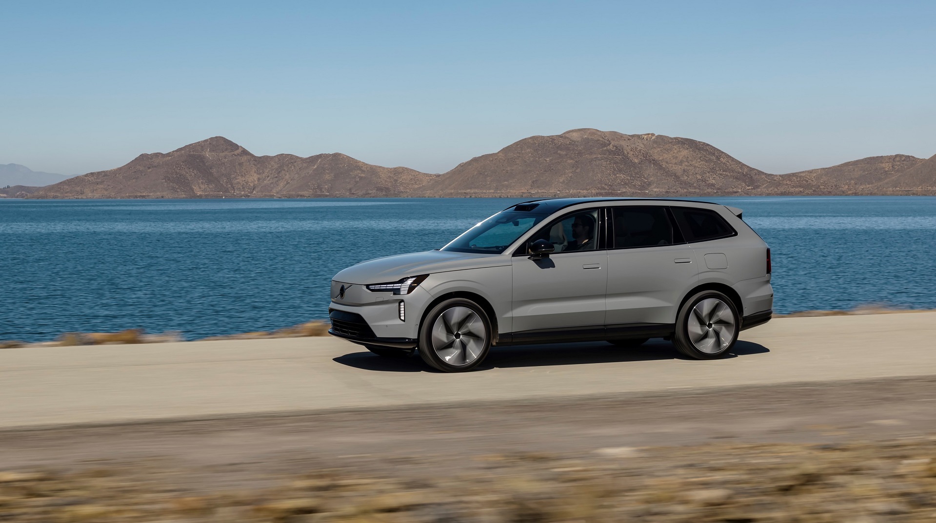 Volvo EX90 Vapour Grey Extrior