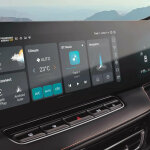 MG HS Hybrid+ infotainment screen weimqz