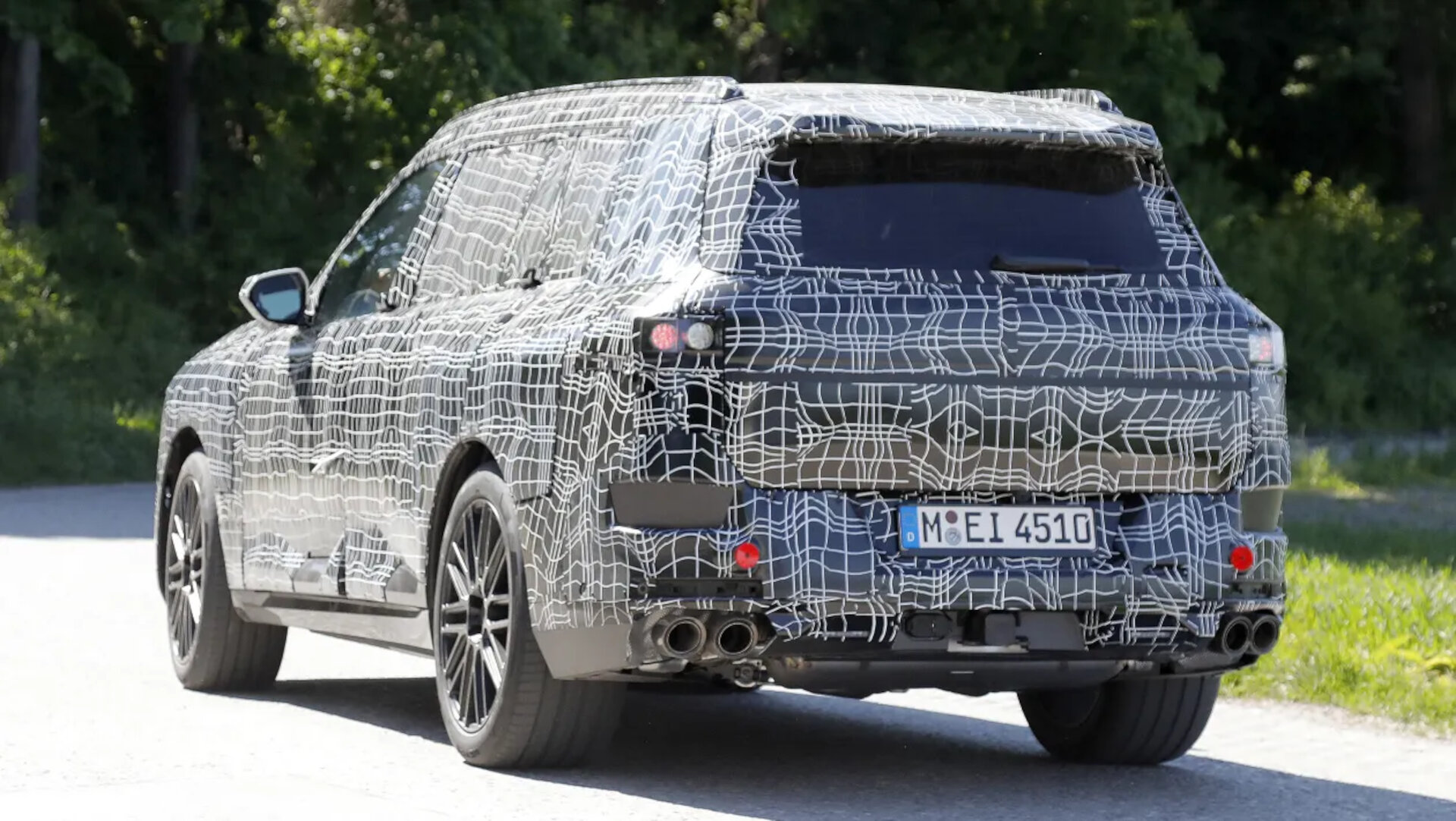 BMW X7 Mk2 spy shots 3