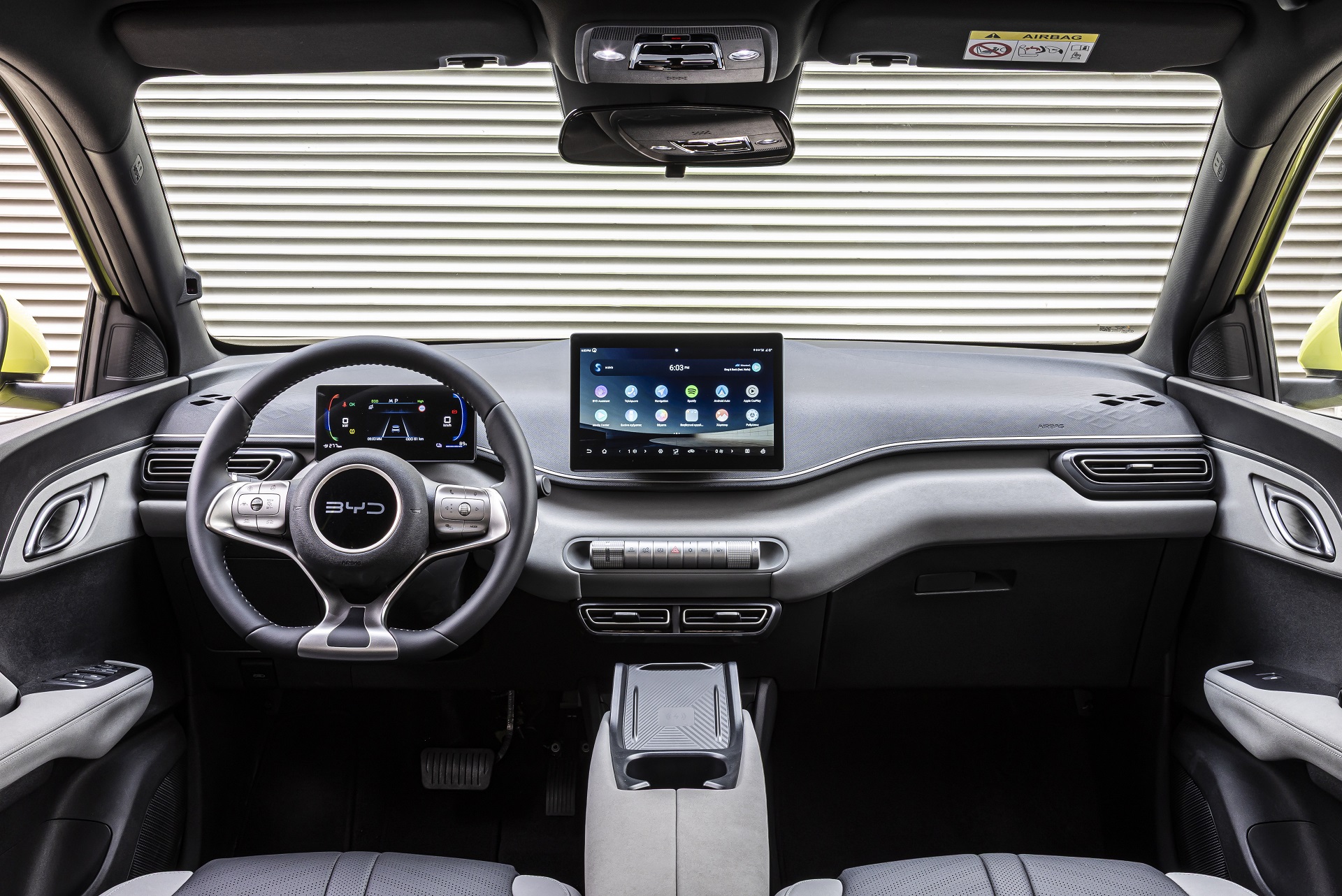 BYD DOLPHIN SURF INTERIOR (2)