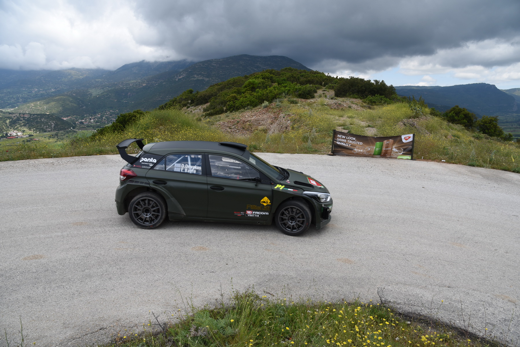 «Οδηγούμε» το Hyundai i20 R5 Mol Racing του Δημήτρη Δριβάκου - motorone.gr