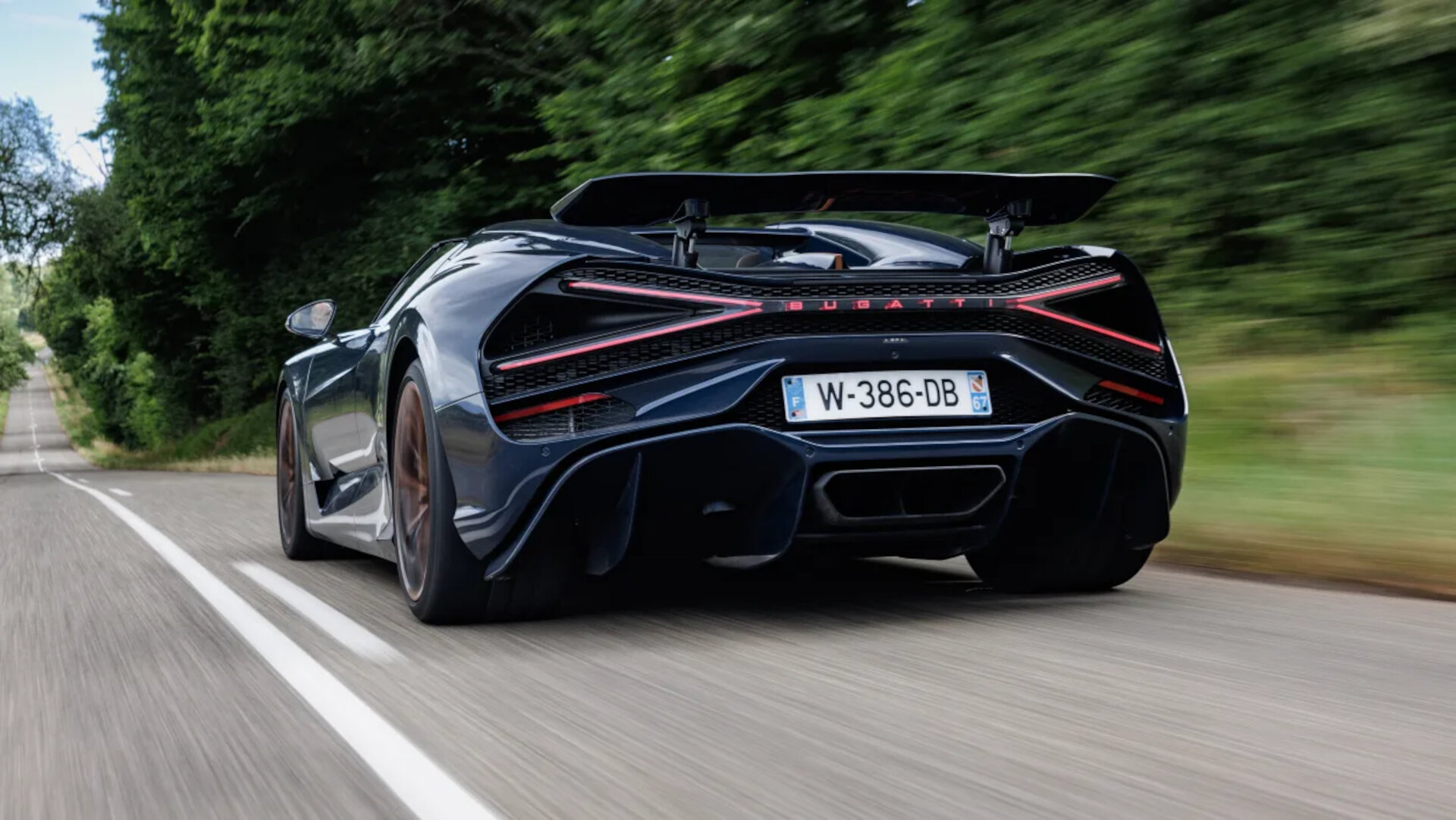Bugatti Mistral 15