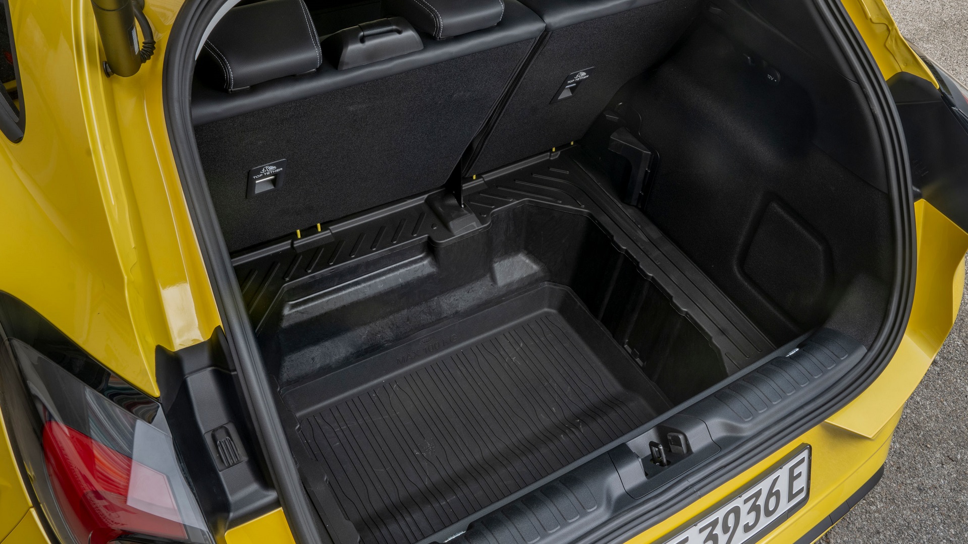 FORD PUMA GEN E YELLOW 019 FORD PUMA GEN E YELLOW 019