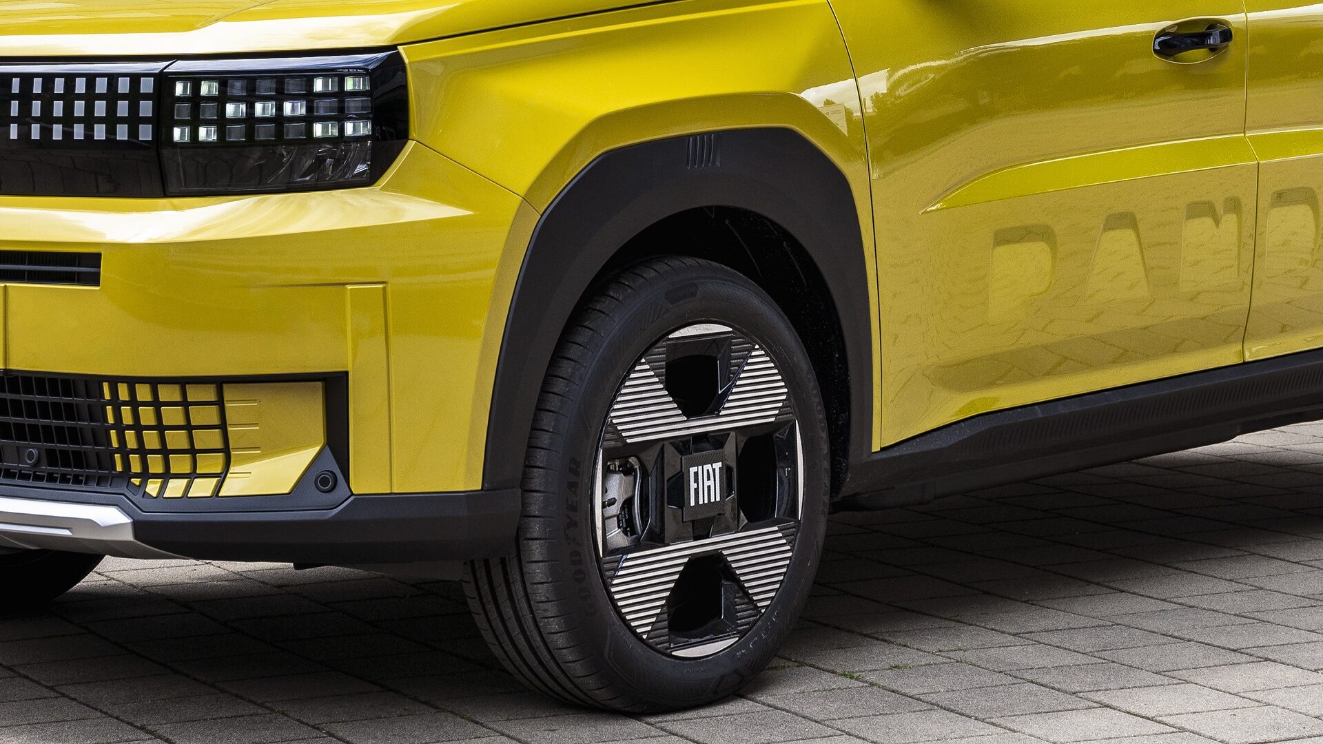 Fiat Grande Panda yellow 111
