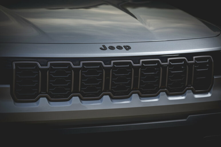 The 2026 Jeep® Cherokee Limited’s signature seven slot grille