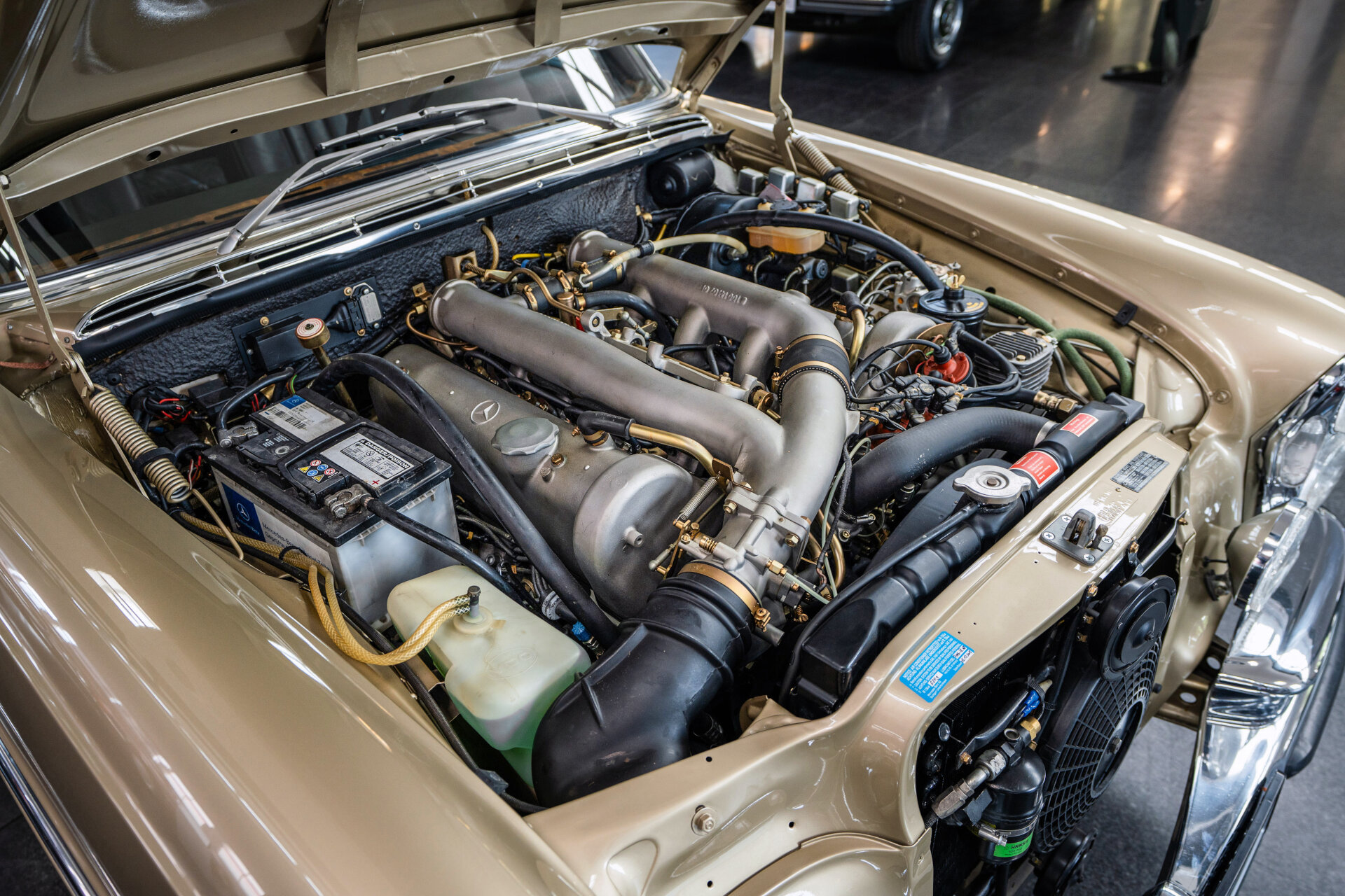 Stilikone in der Oberklasse: 60 Jahre Mercedes Benz Baureihen 108/109 Style icons in the luxury class: 60 years of Mercedes Benz model series 108/109