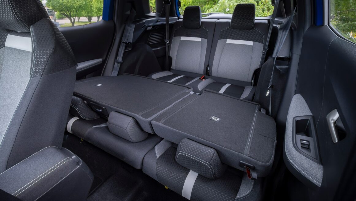 Opel Frontera GS 7 seat 2025 (4)