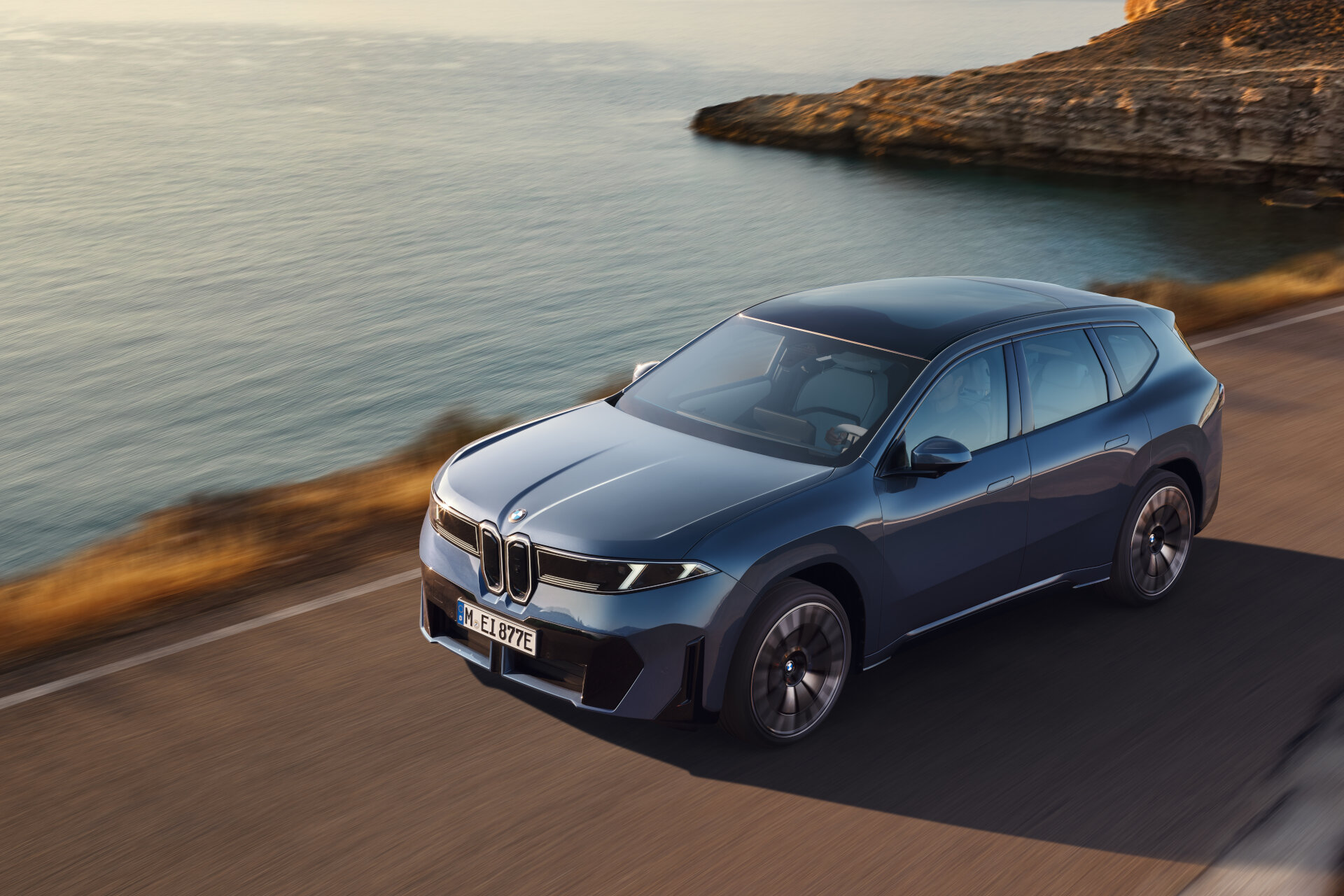 BMW iX3 2025 (3)