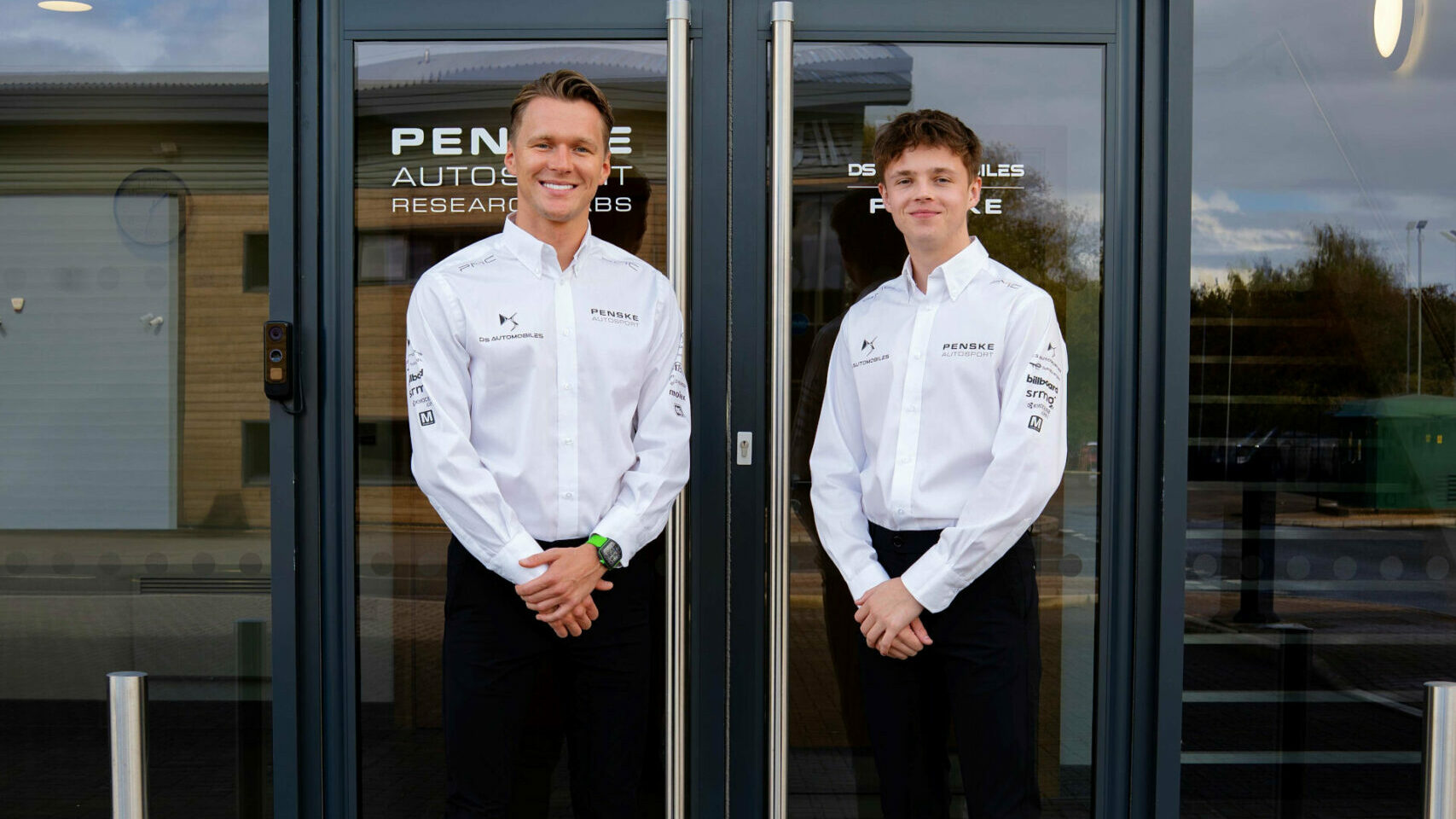 DS PENSKE S12 COPYRIGHT JOSEPH HALES DS PENSKE S12 COPYRIGHT JOSEPH HALES