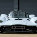 Daniel Ricciardo Aston Martin Valkyrie 17