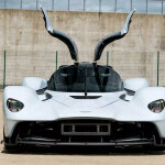 Daniel Ricciardo Aston Martin Valkyrie 20
