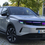 Opel Grandland autonomous vehicle (3)