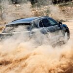 PORSCHE CAYENNE ELECTRIC AUTO EXPRESS 2025 1