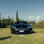 18 Aston Martin Vantage V8