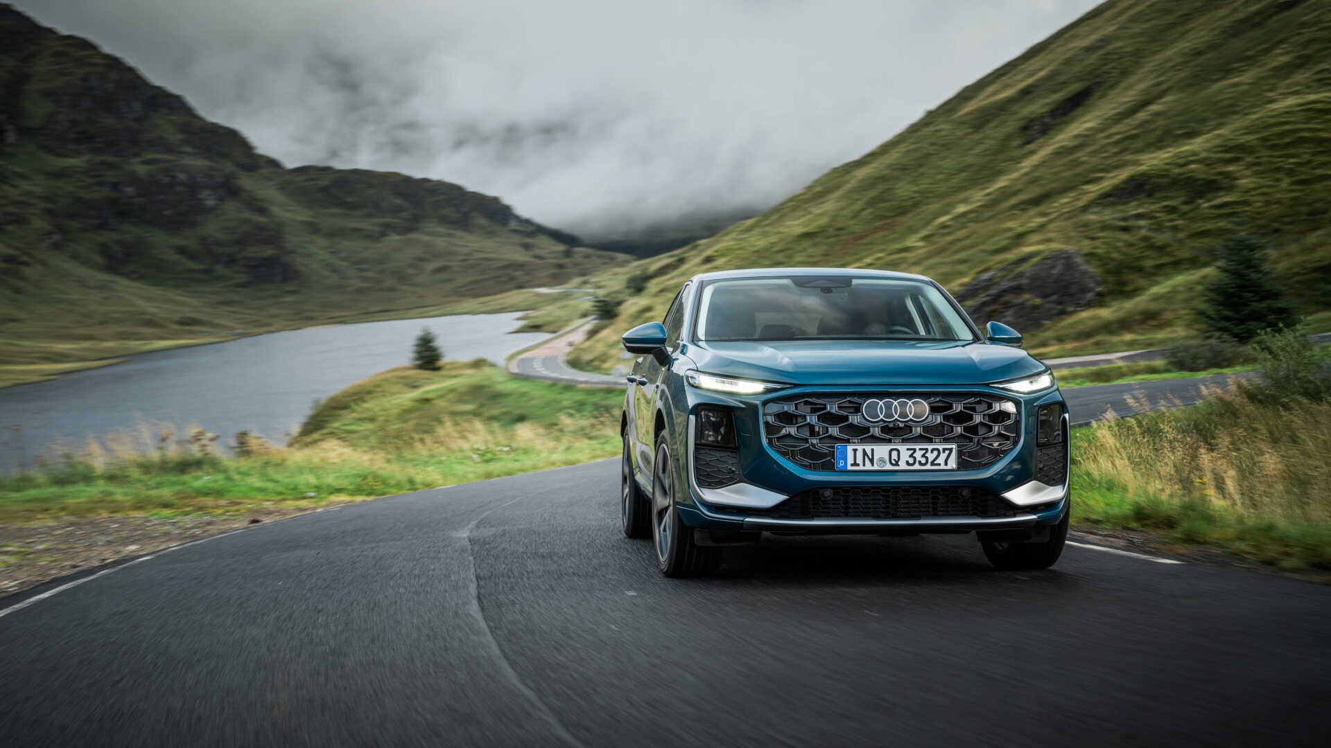 Audi Q3 SB TFSI malpeloblue SG40022