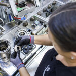 Produktionsstart der elektrischen Antriebseinheiten für den Mercedes Benz GLC bei Tochter Star Assembly Start of production of Mercedes Benz GLC electric drive units at subsidiary Star Assembly