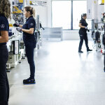 Produktionsstart der elektrischen Antriebseinheiten für den Mercedes Benz GLC bei Tochter Star Assembly Start of production of Mercedes Benz GLC electric drive units at subsidiary Star Assembly