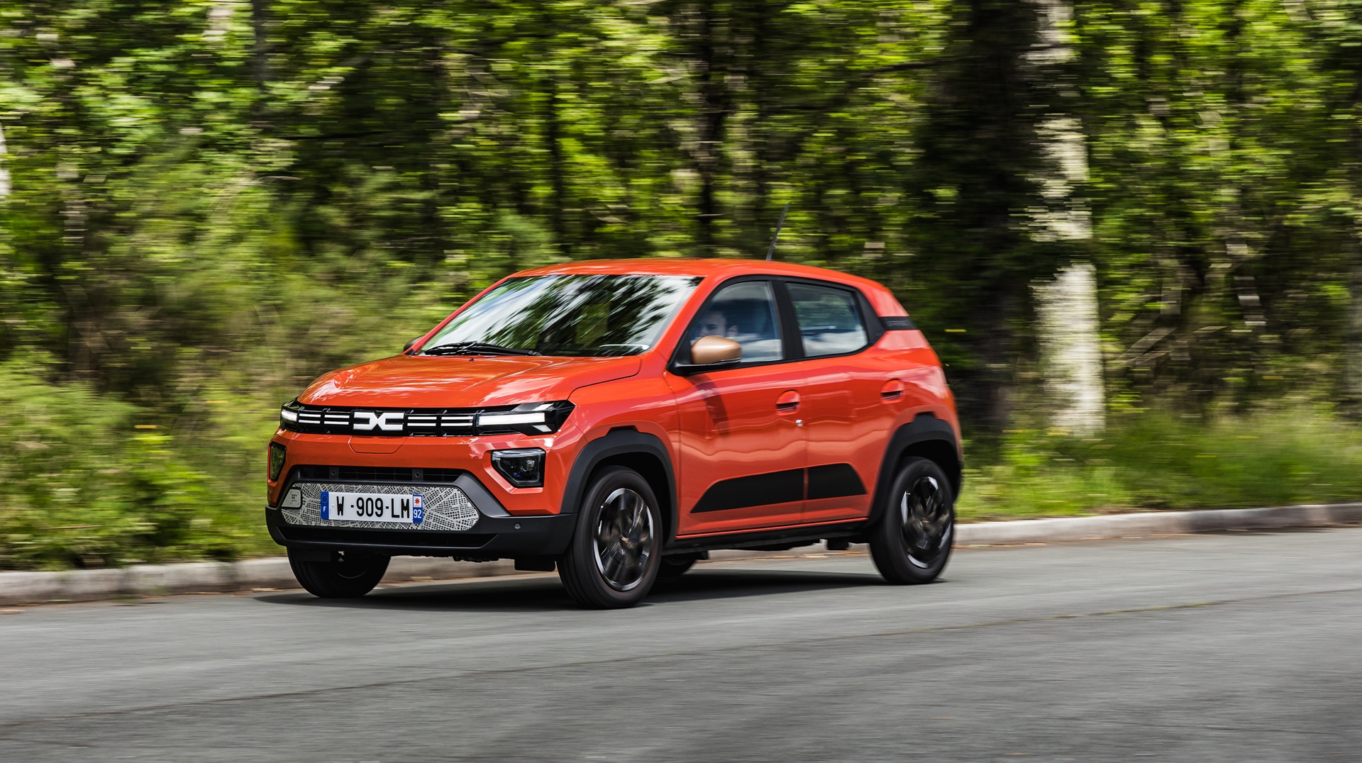 New Dacia Spring E3 Extreme Brick Red (2)