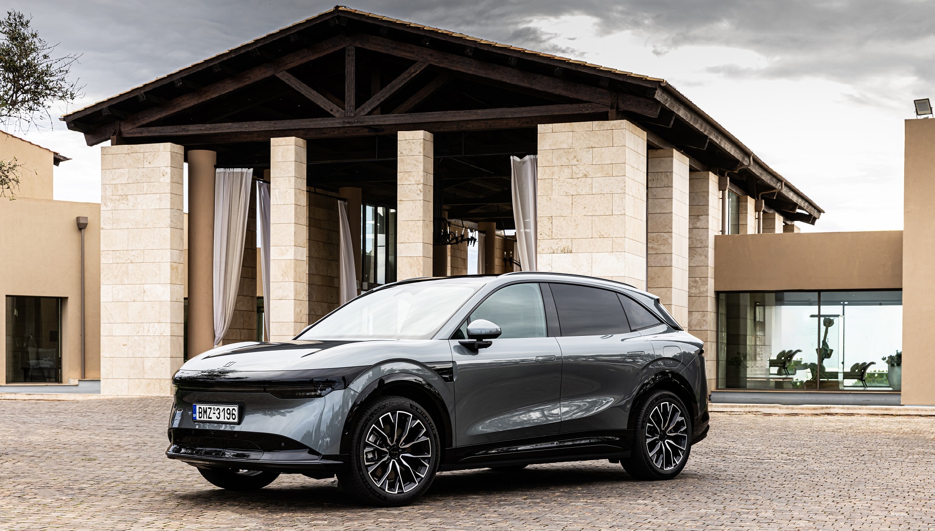 Zeekr 7X drive Costa Navarino 2025 (1) Zeekr 7X drive Costa Navarino 2025 (1)