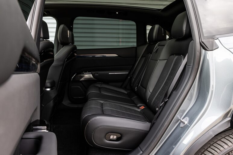 Zeekr 7X drive Costa Navarino 2025 (6)