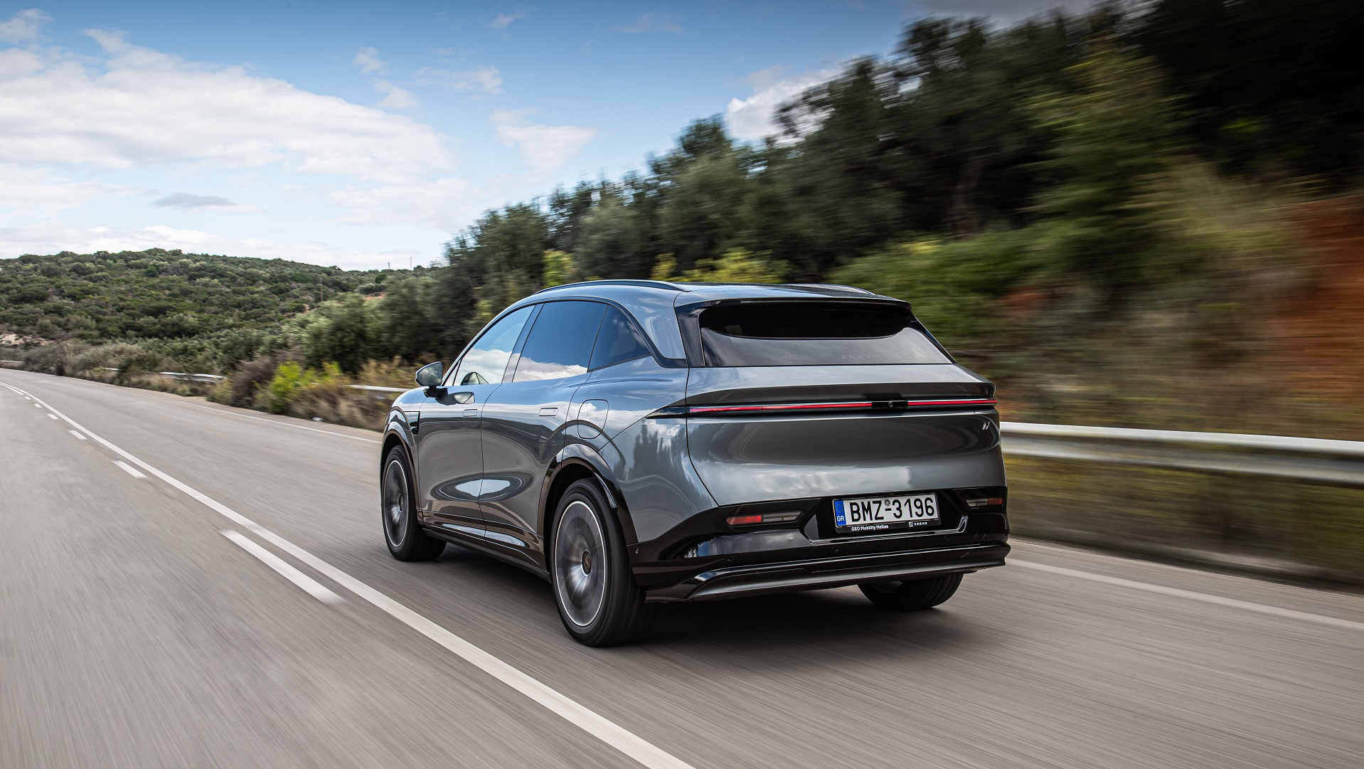 Zeekr 7X drive Costa Navarino 2025 (7) Zeekr 7X drive Costa Navarino 2025 (7)