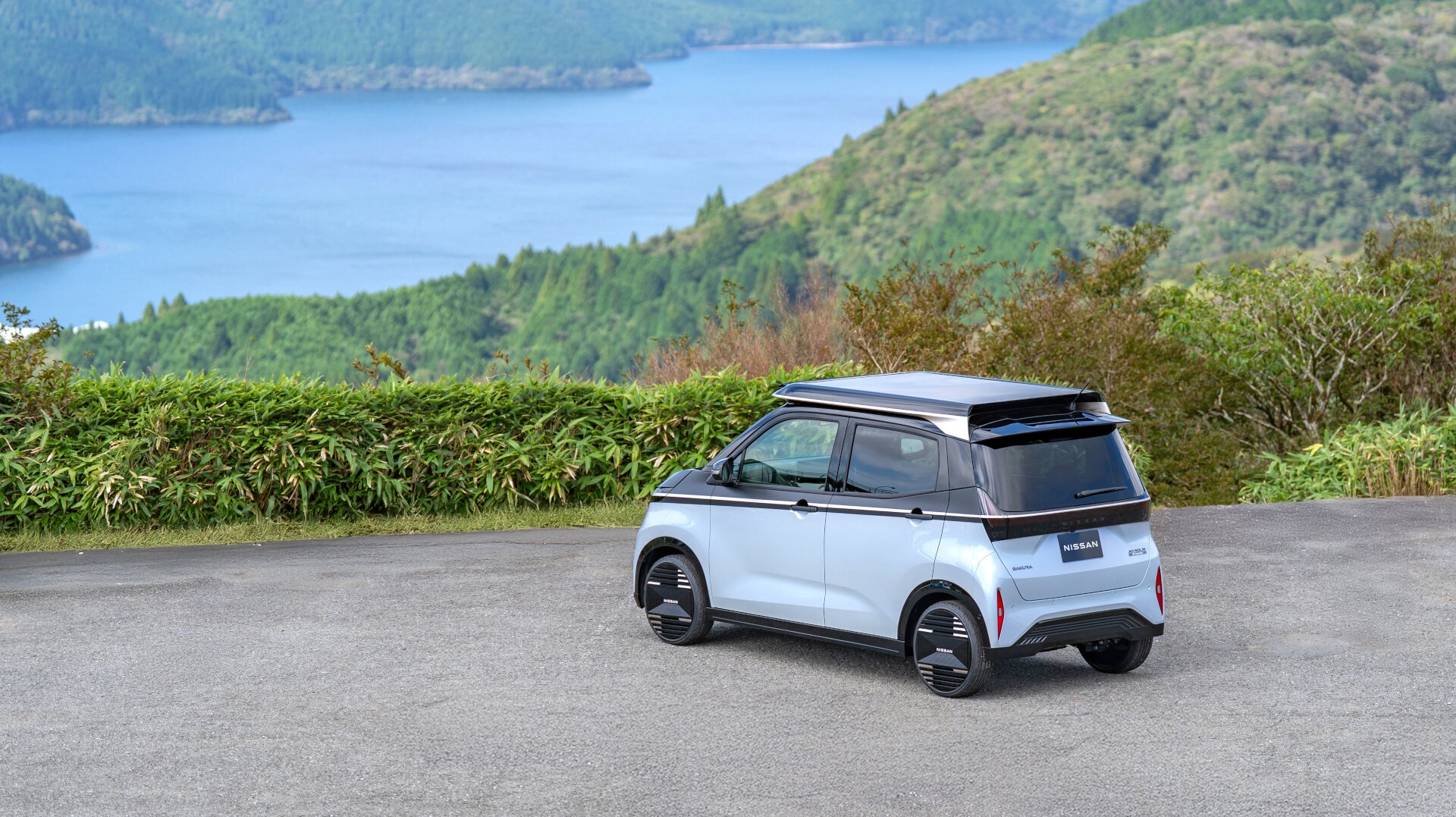 nissan sakura ao solar extender (7)