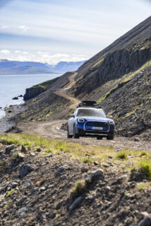 MINI Countryman SE ALL4 Iceland (19)