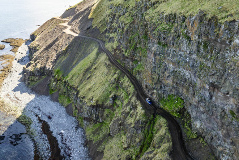 MINI Countryman SE ALL4 Iceland (33)