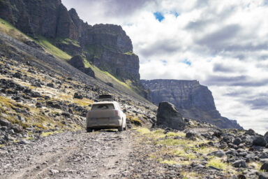 MINI Countryman SE ALL4 Iceland (43)