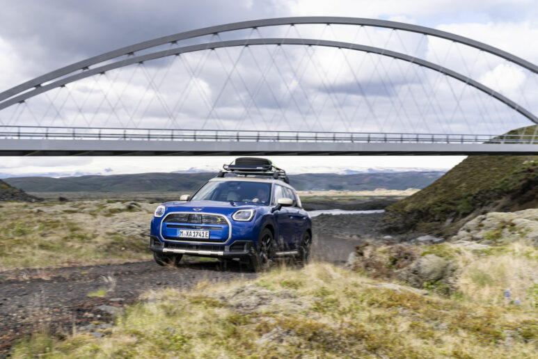 MINI Countryman SE ALL4 Iceland (89)