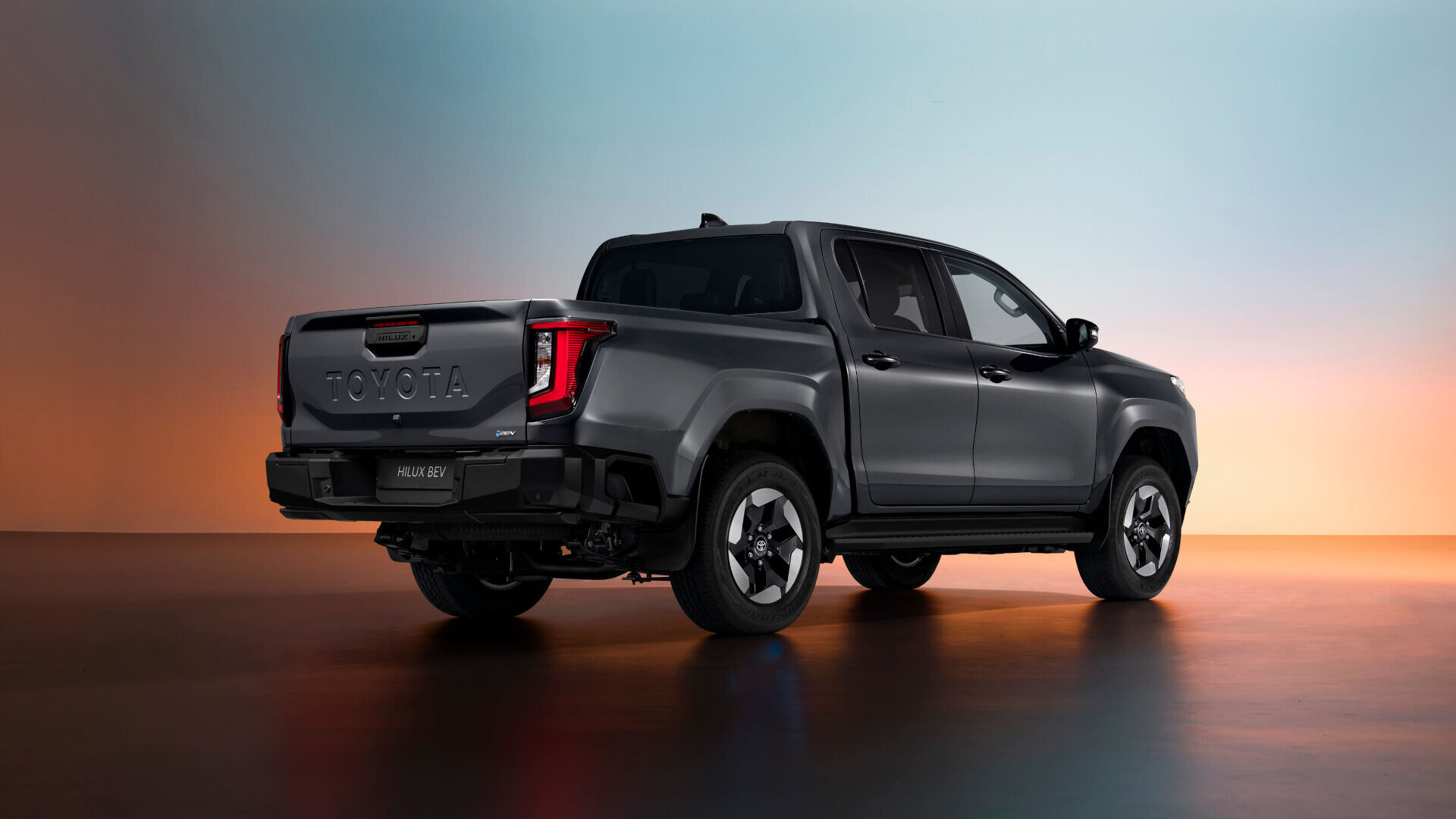 Toyota Hilux BEV 2026 (14)