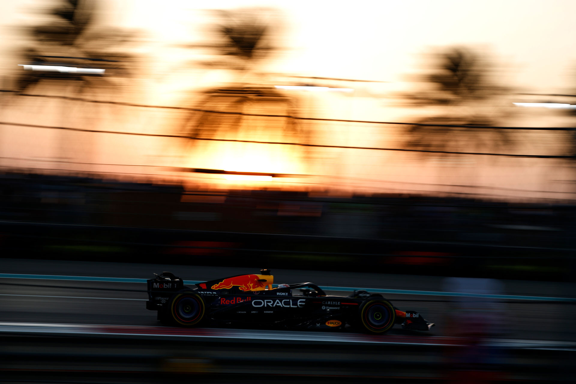 F1 Max Verstappen (Red Bull) (2) F1 Max Verstappen (Red Bull) (2)