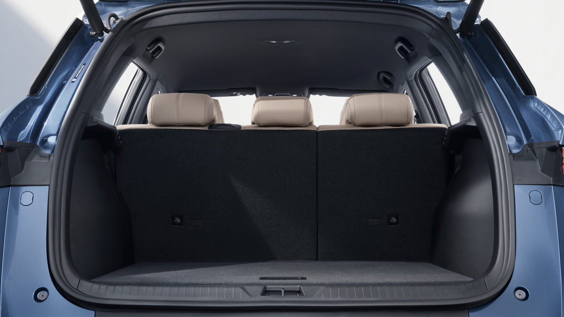 BYD Sealion 5 DM i (19)