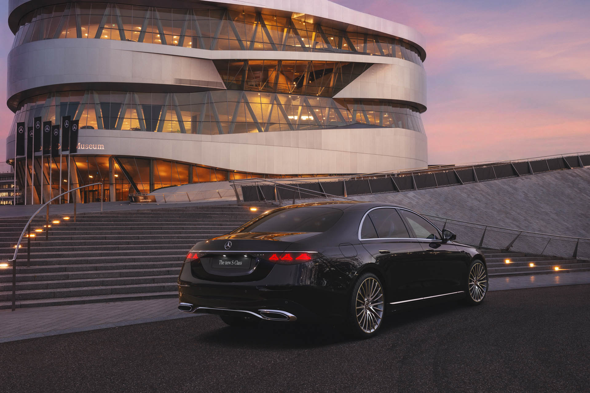 Mercedes Benz S Class (19) Mercedes Benz S Class (19)