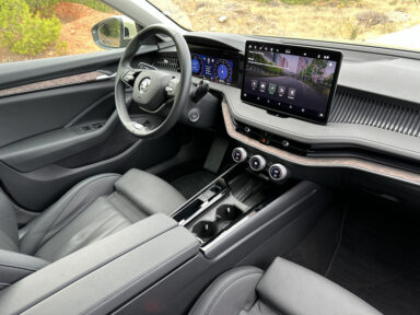 Skoda Superb Laurin & Klement test 10.2025 (147)