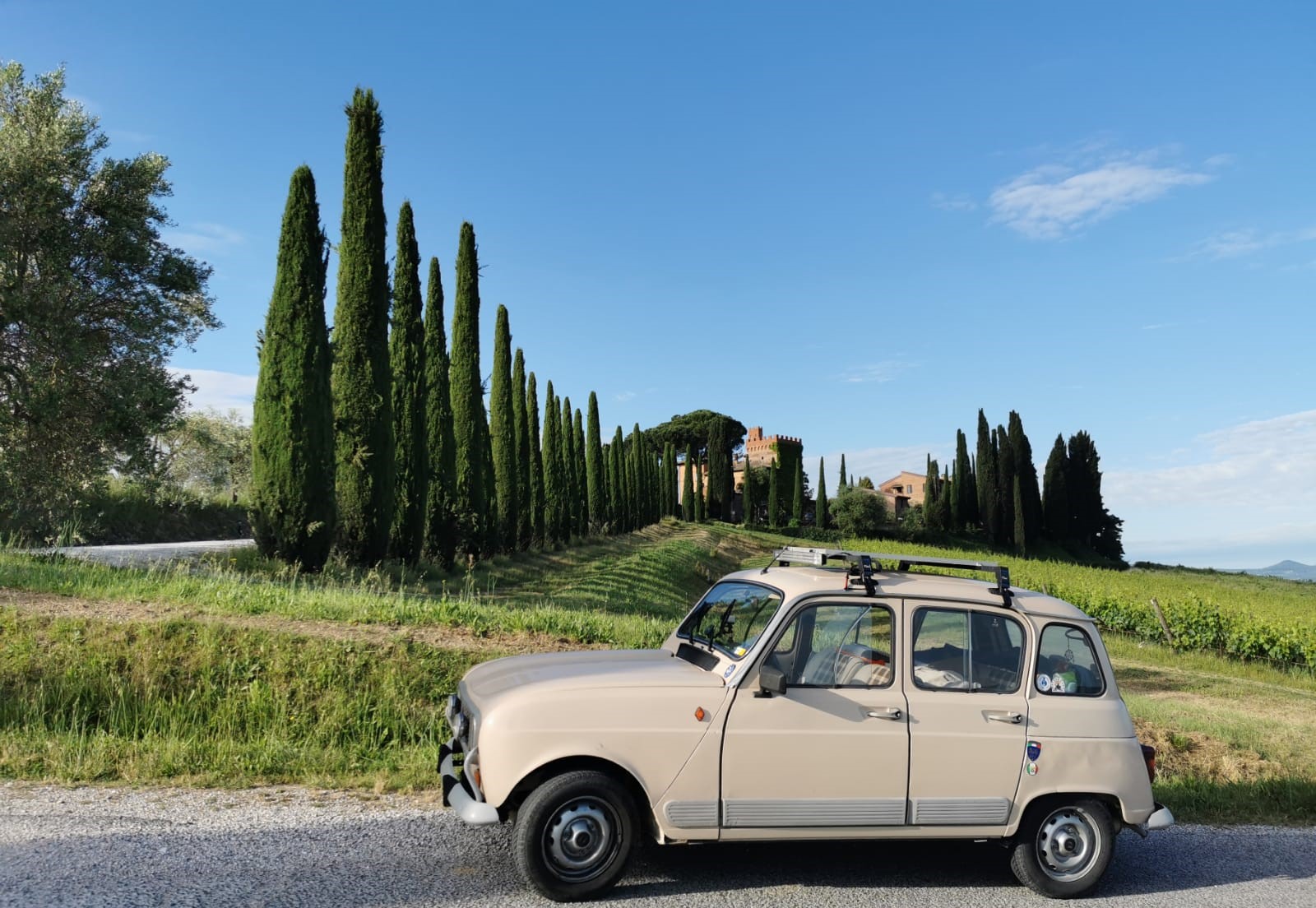 7000 Km a bordo di una R4 di quarantanni (12) 7000 Km a bordo di una R4 di quarantanni (12)