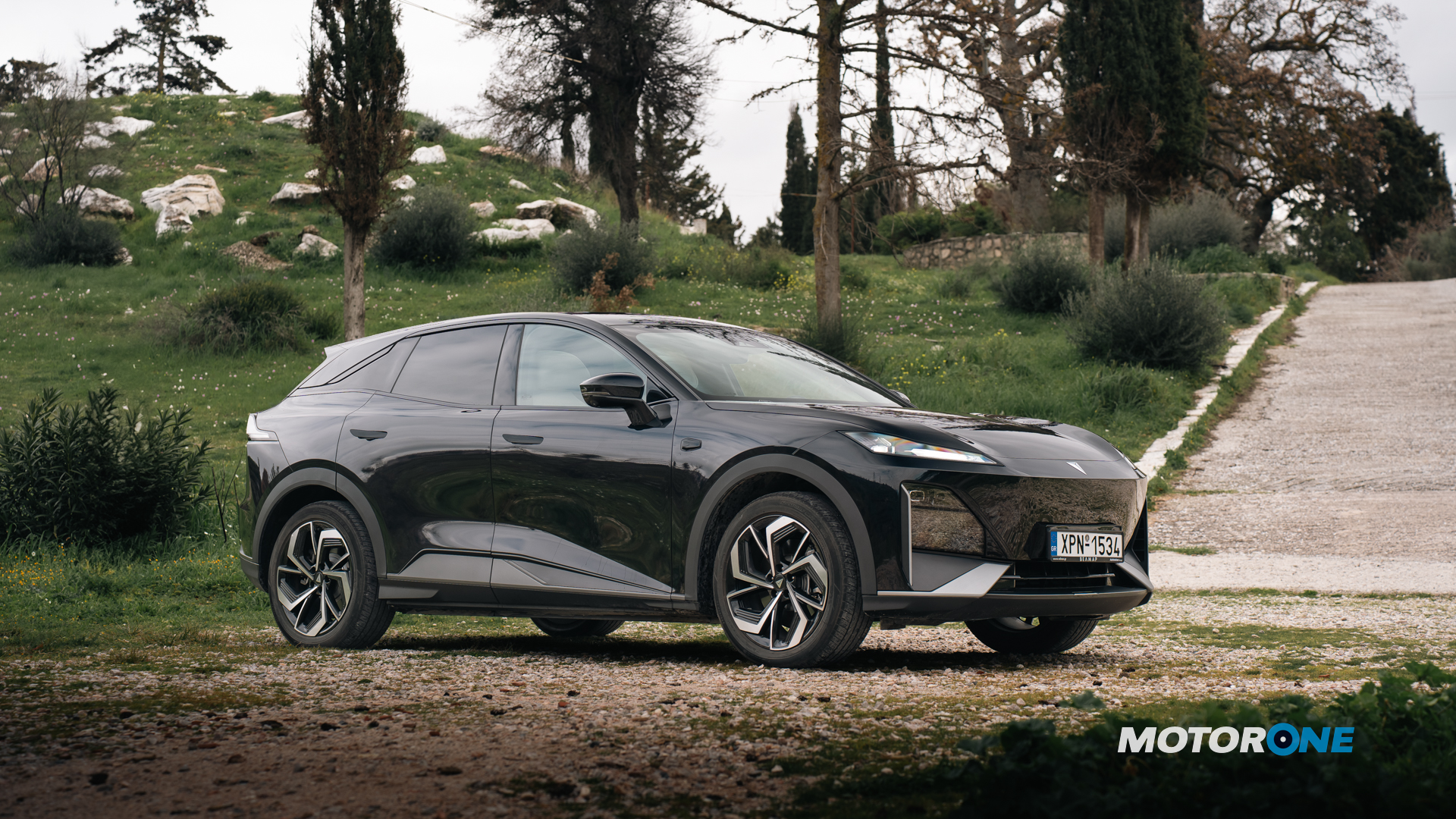 Changan Deepal S07 black test drive 41