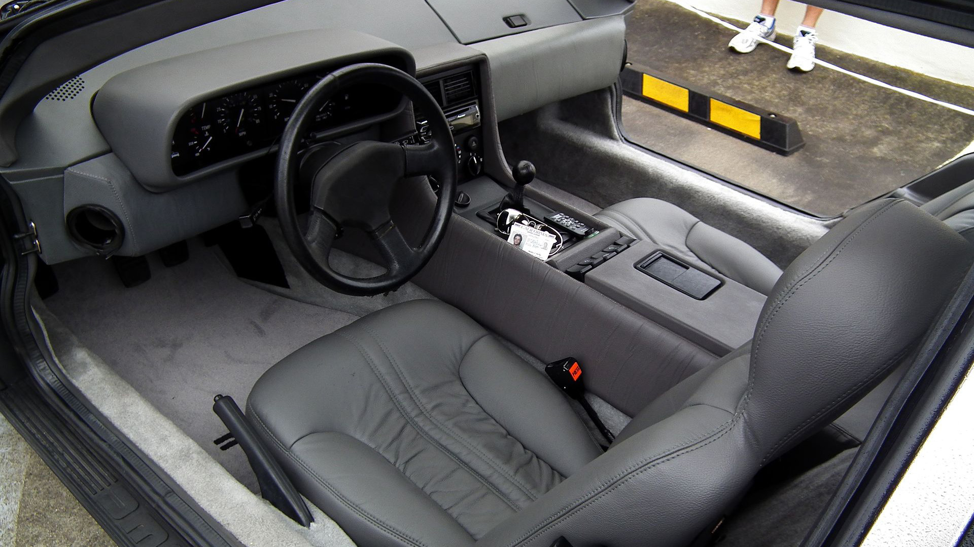 DeLorean DMC 12 Taksidi ston xrono 5