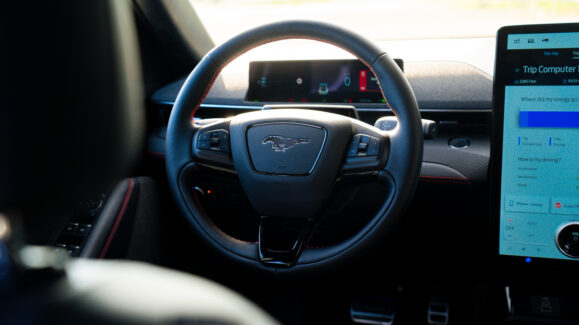 Ford Mustang Mach E AWD ER Test 28