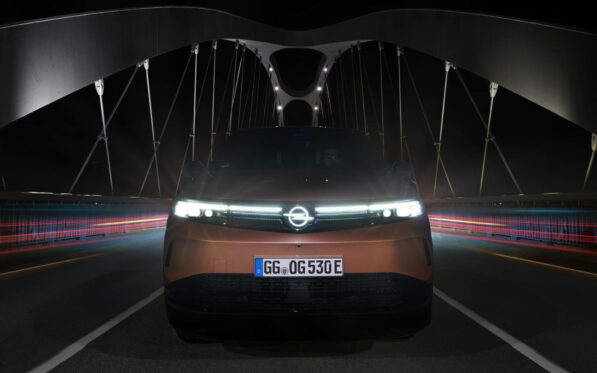 Opel Grandland (2)
