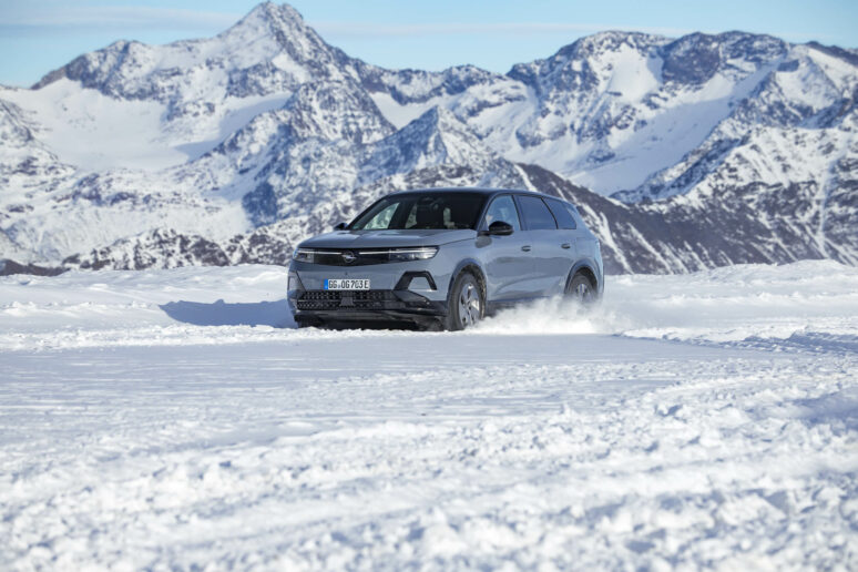 Opel Grandland Electric AWD (12)
