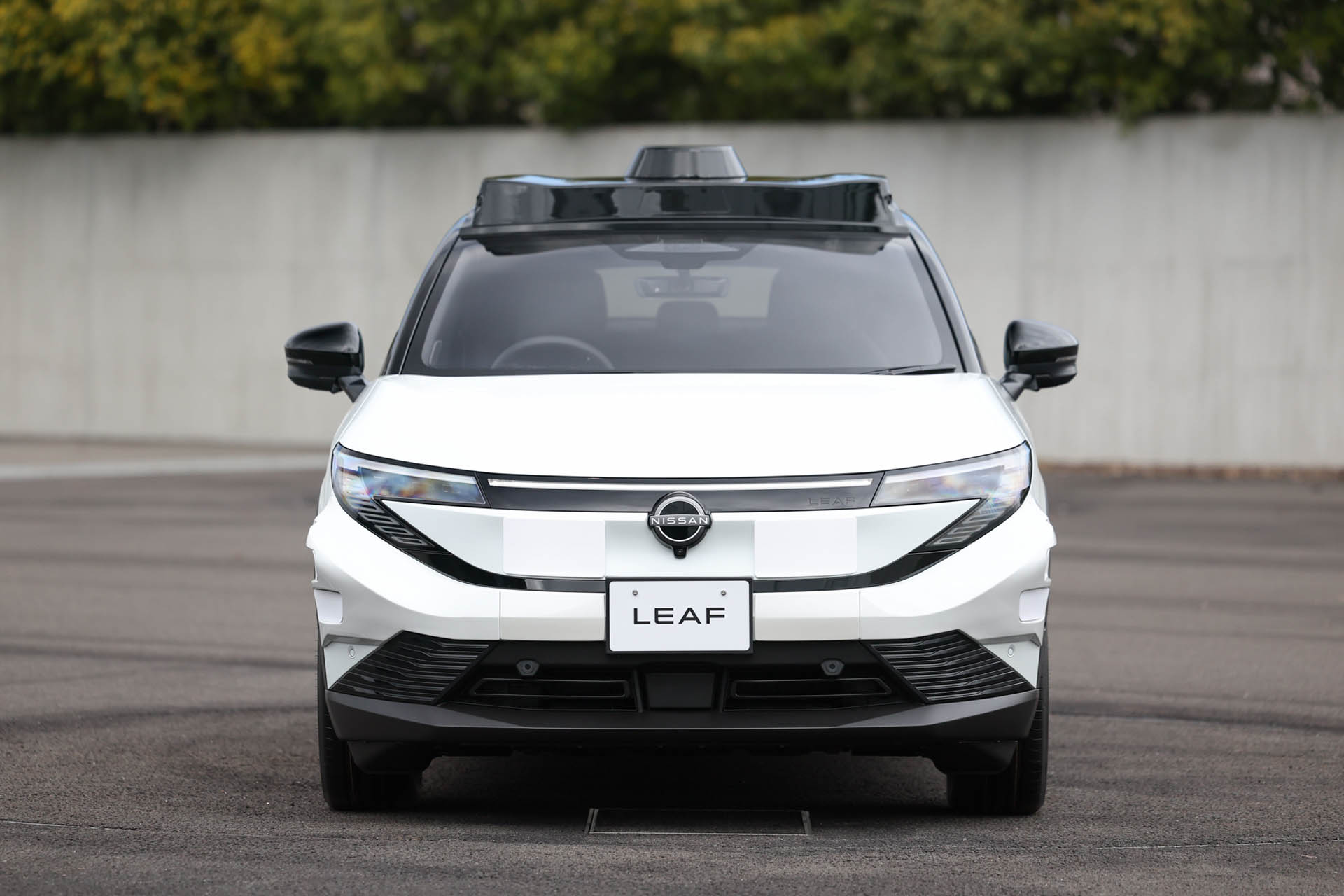 2603112 01 LEAF robotaxi 04 2603112 01 LEAF robotaxi 04