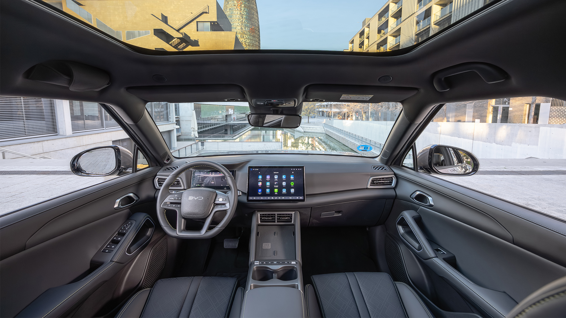 BYD ATTO 2 Comfort Test drive press 21