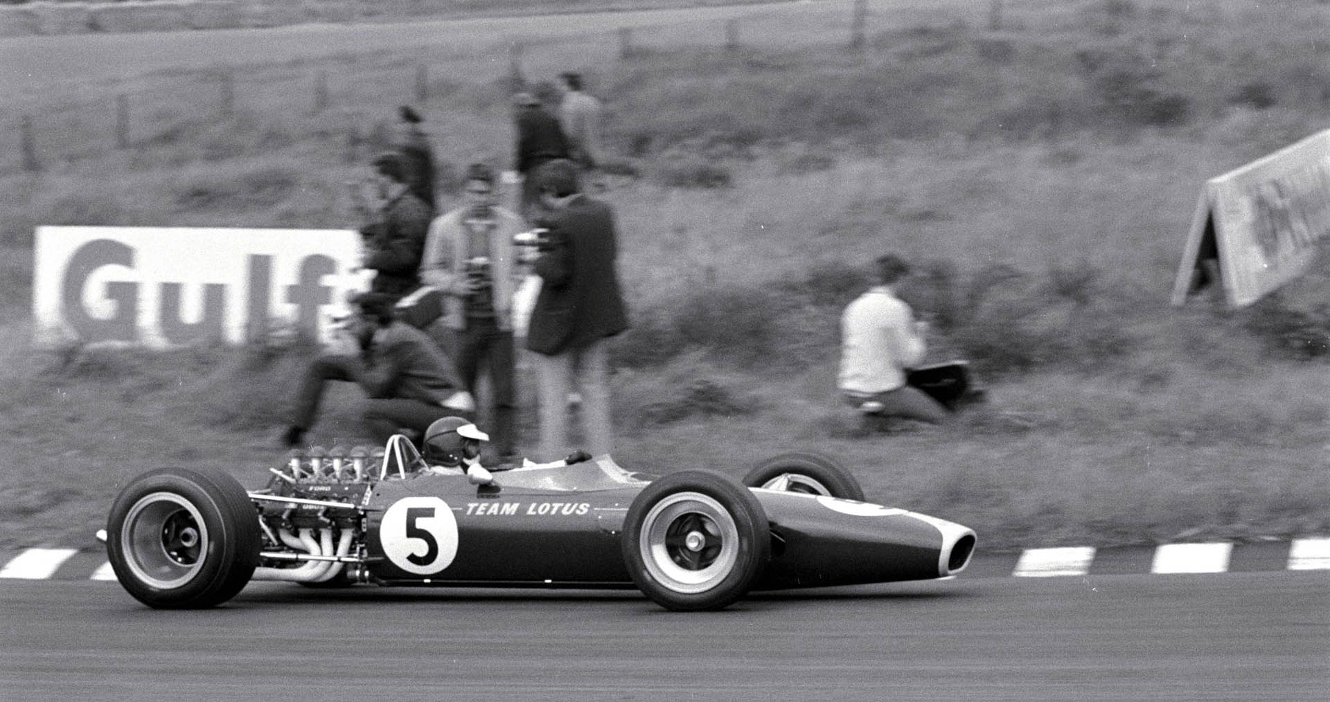 F1 Jim Clark (Lotus Ford) 1967 Dutch GP (2)