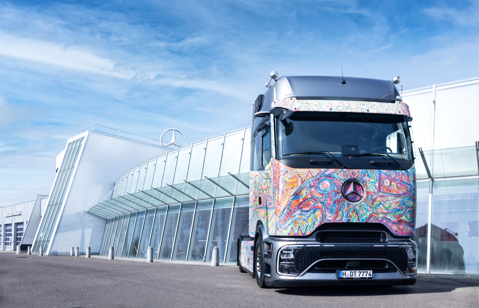 Mercedes Benz Actros L Art Edition 2 Mercedes-Benz Trucks: Το Actros L ProCabin γίνεται… έργο τέχνης