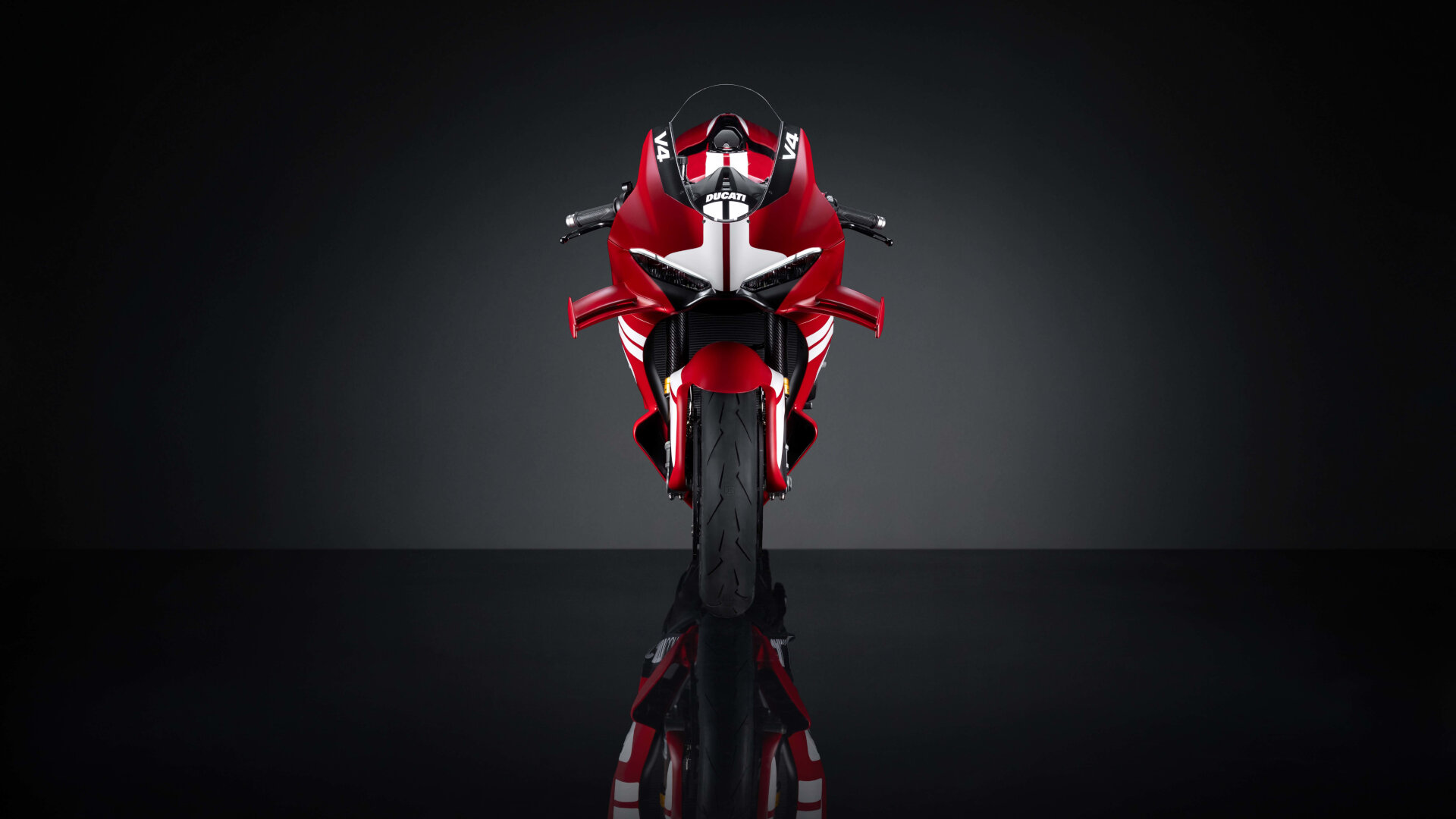 Ducati SUPERLEGGERA V4 CENTENARIO (5) Ducati SUPERLEGGERA V4 CENTENARIO (5)